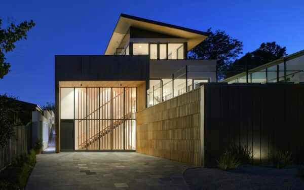 Como Construir Mezanino de Ferro com Piso de Painel Wall: Normas Técnicas ABNT e Melhores Práticas