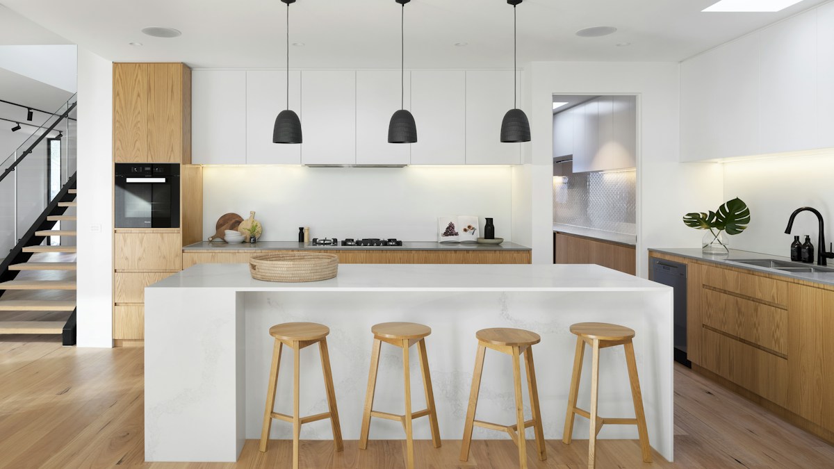 Construção de Escada de Concreto: O Cálculo Perfeito da Fórmula de Blondel para Não Tropeçar