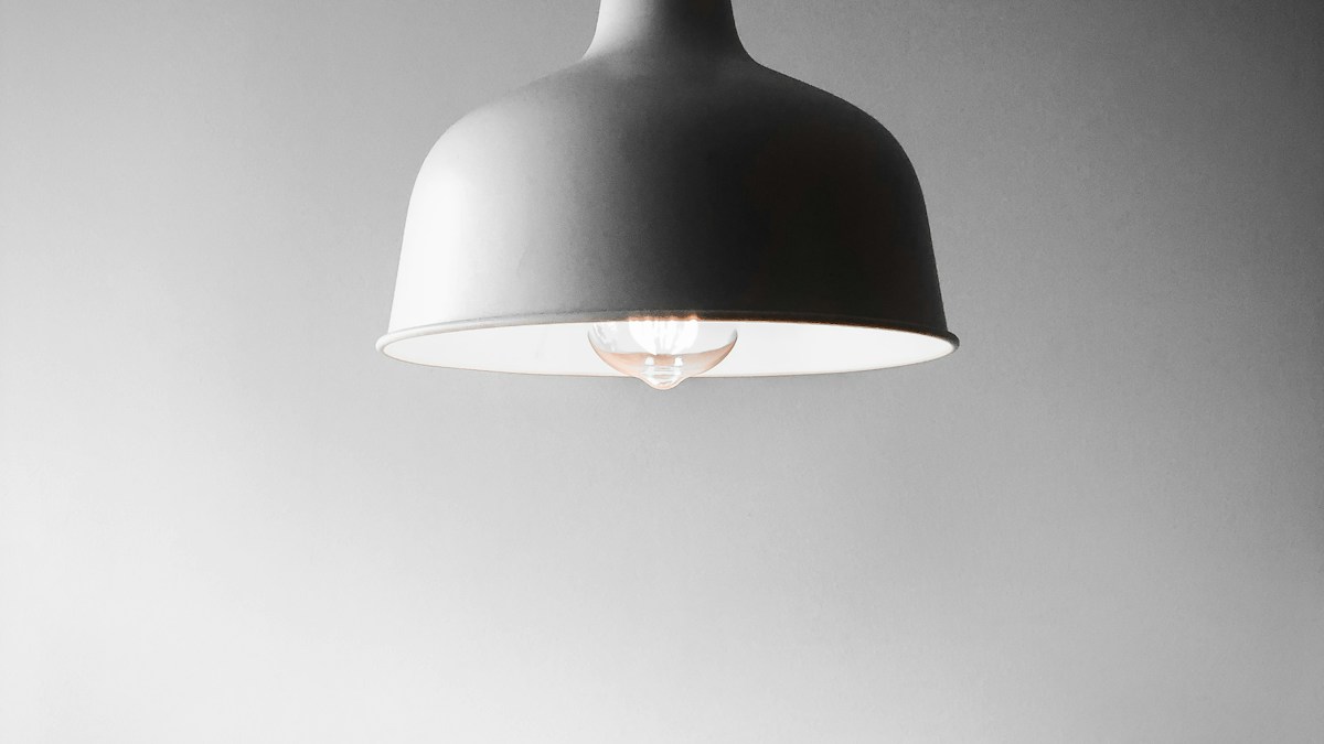 Iluminação em Fita de LED: Como Projetar Circuitos Sem Queda de Luz e Sem Zumbidos