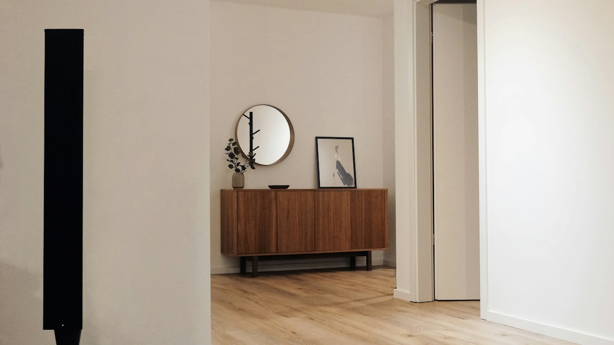 Piso sobre Piso: Vale a Pena Colocar Porcelanato sobre o Antigo sem Quebrar Nada?